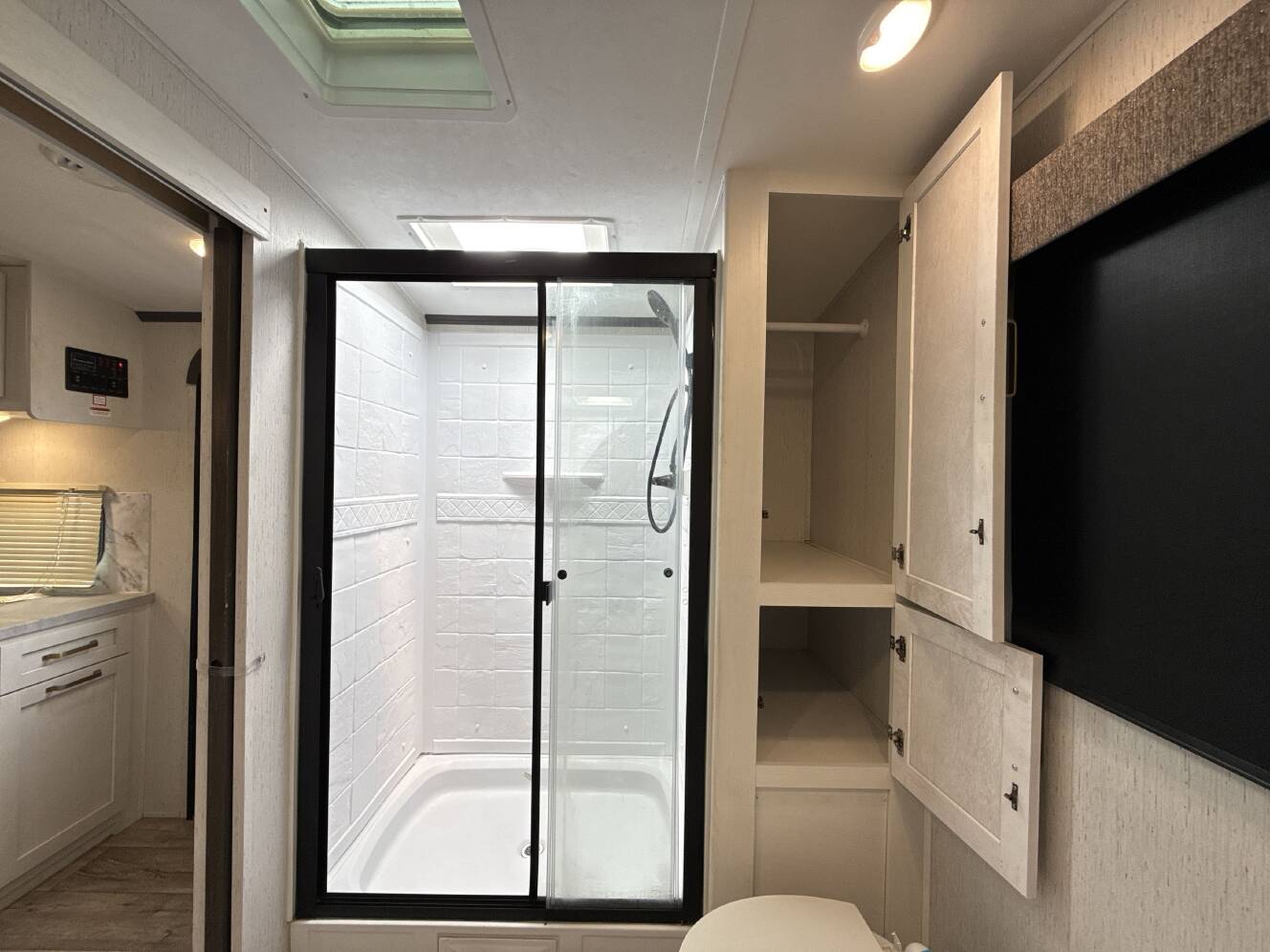 A photo of this 2022 Dutchmen ASTORIA 2703RB