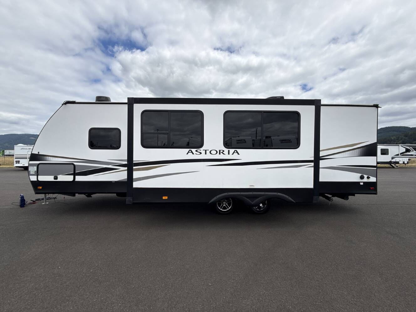 A photo of this 2022 Dutchmen ASTORIA 2703RB