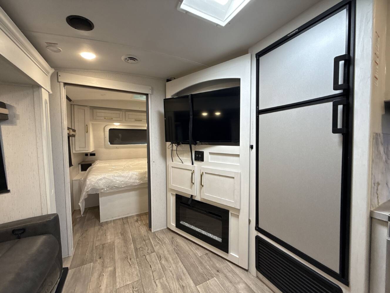 A photo of this 2022 Dutchmen ASTORIA 2703RB