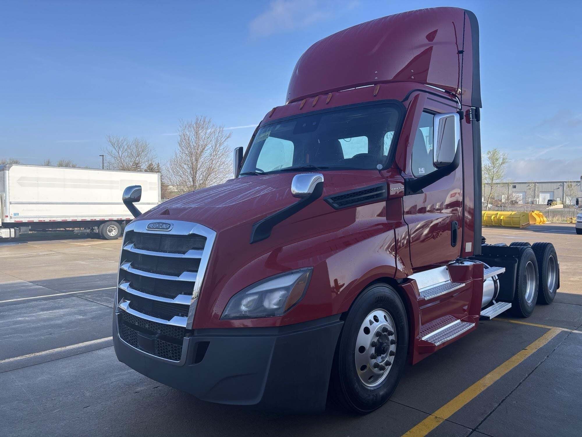 2023 FREIGHTLINER CASCADIA 126 in Dubuque, IA
