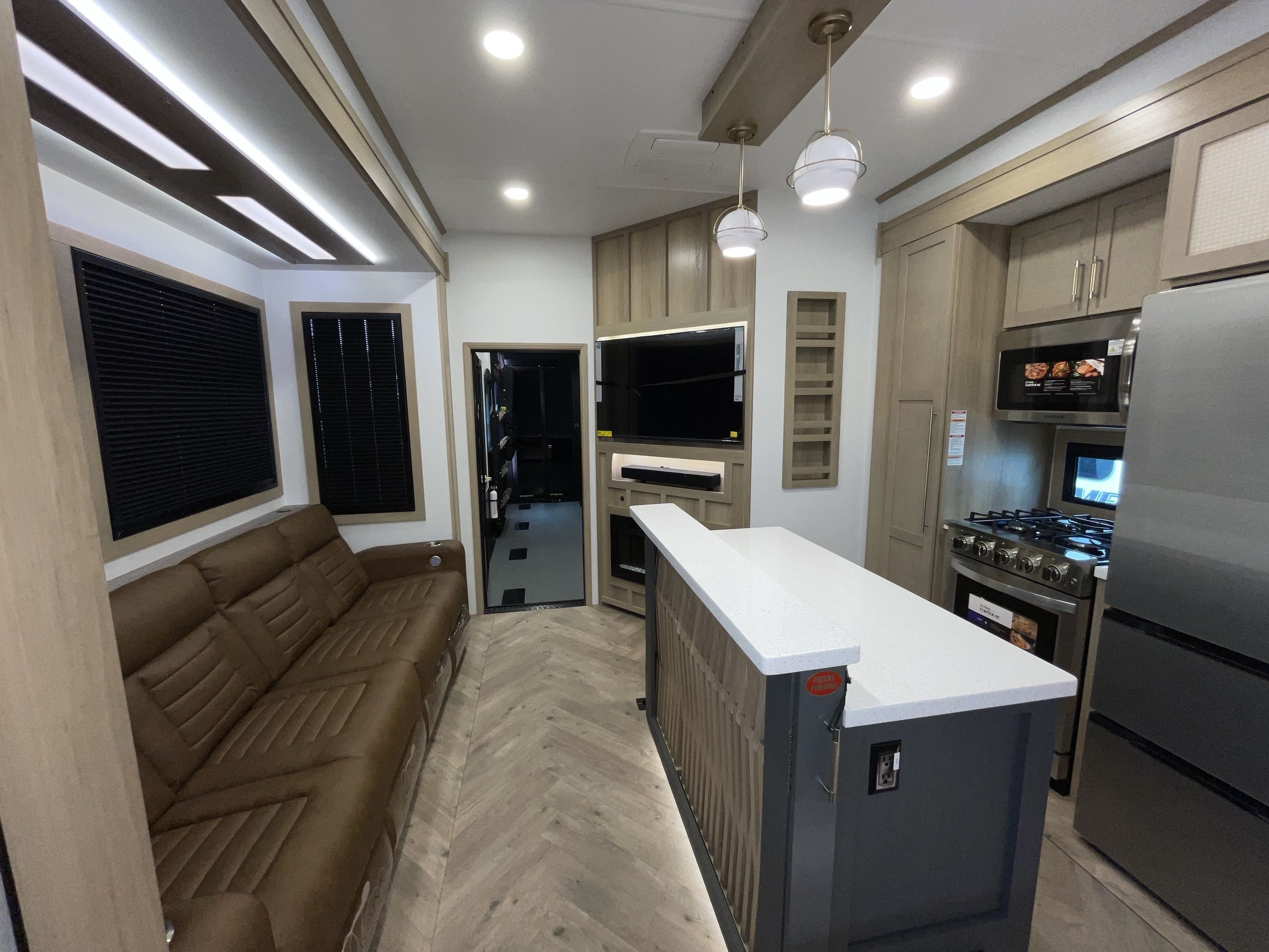 2027 Keystone RAPTOR 415 in akron OH