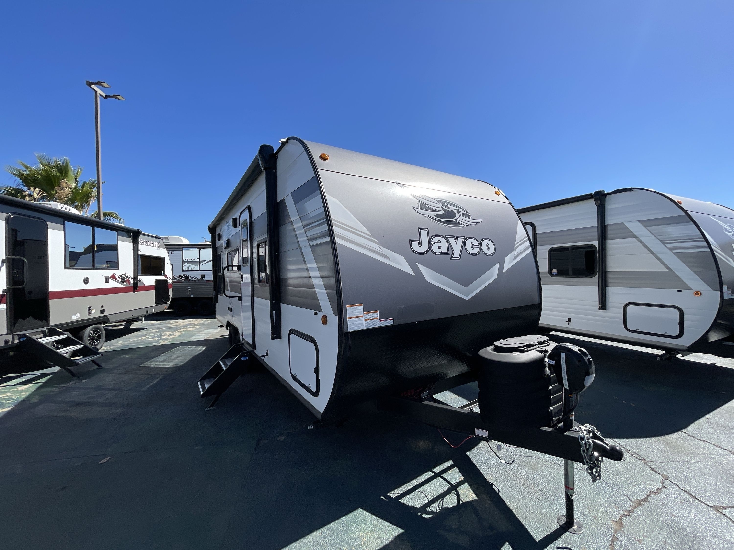 2027 Jayco JAY FLIGHT 210QBW in roseville CA