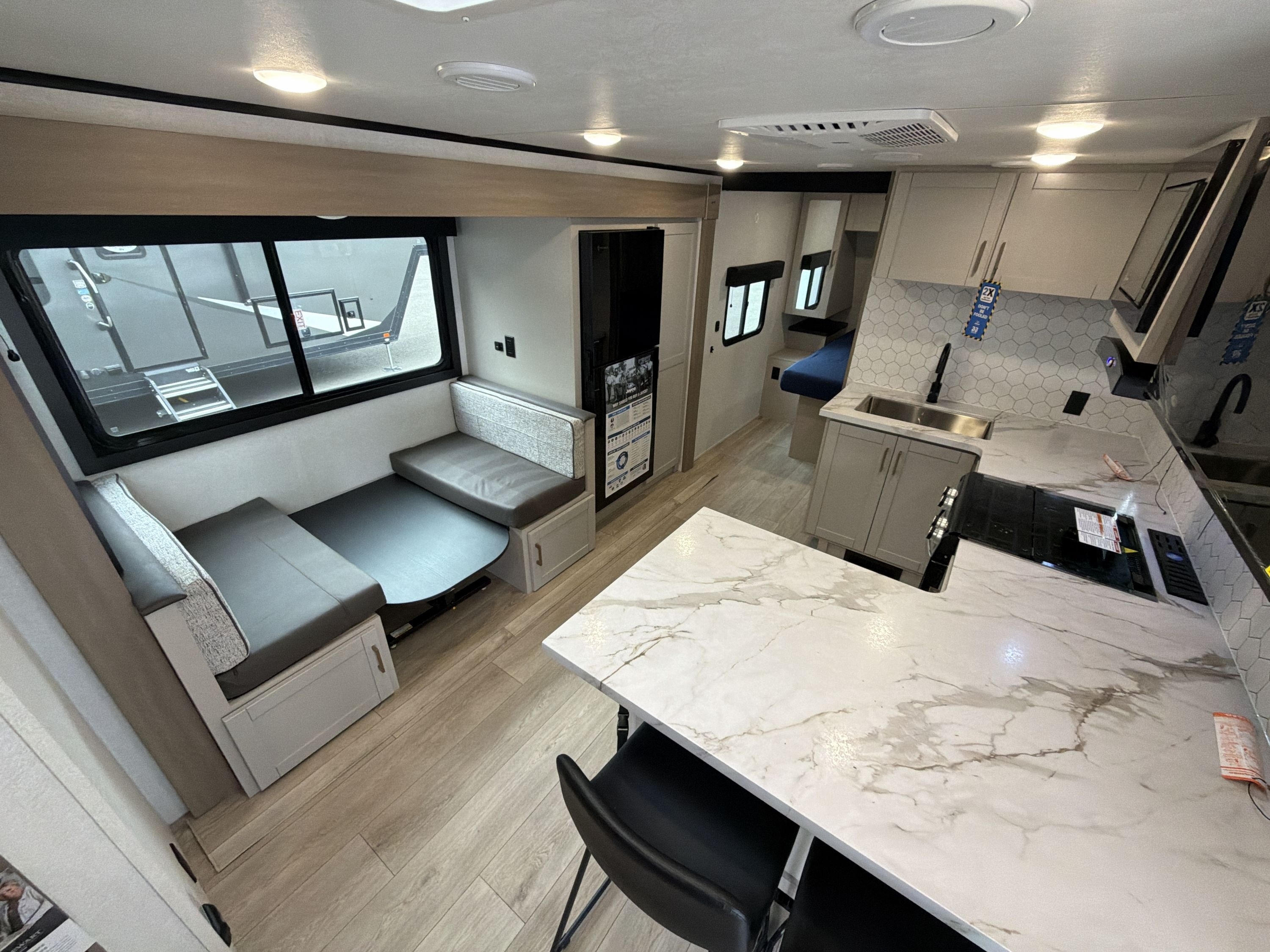 2027 Jayco JAY FEATHER 25BH in silverdale WA