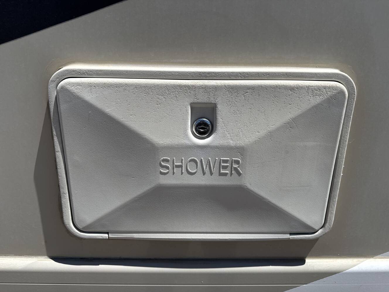 A photo of this 2017 Thor CHATEAU 31W