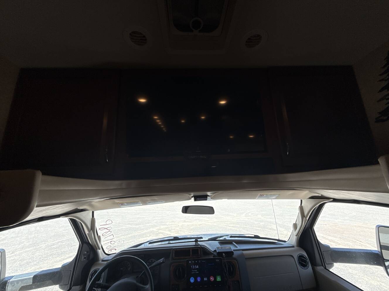 A photo of this 2017 Thor CHATEAU 31W