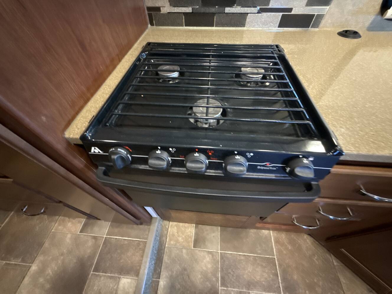 A photo of this 2017 Thor CHATEAU 31W