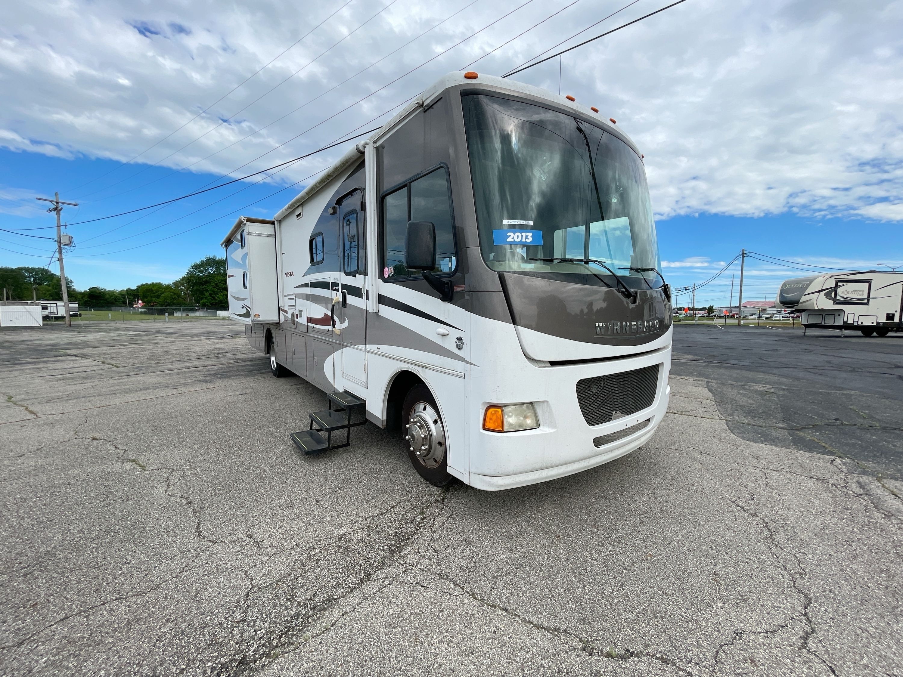 2013 Winnebago VISTA 35B in richmond IN