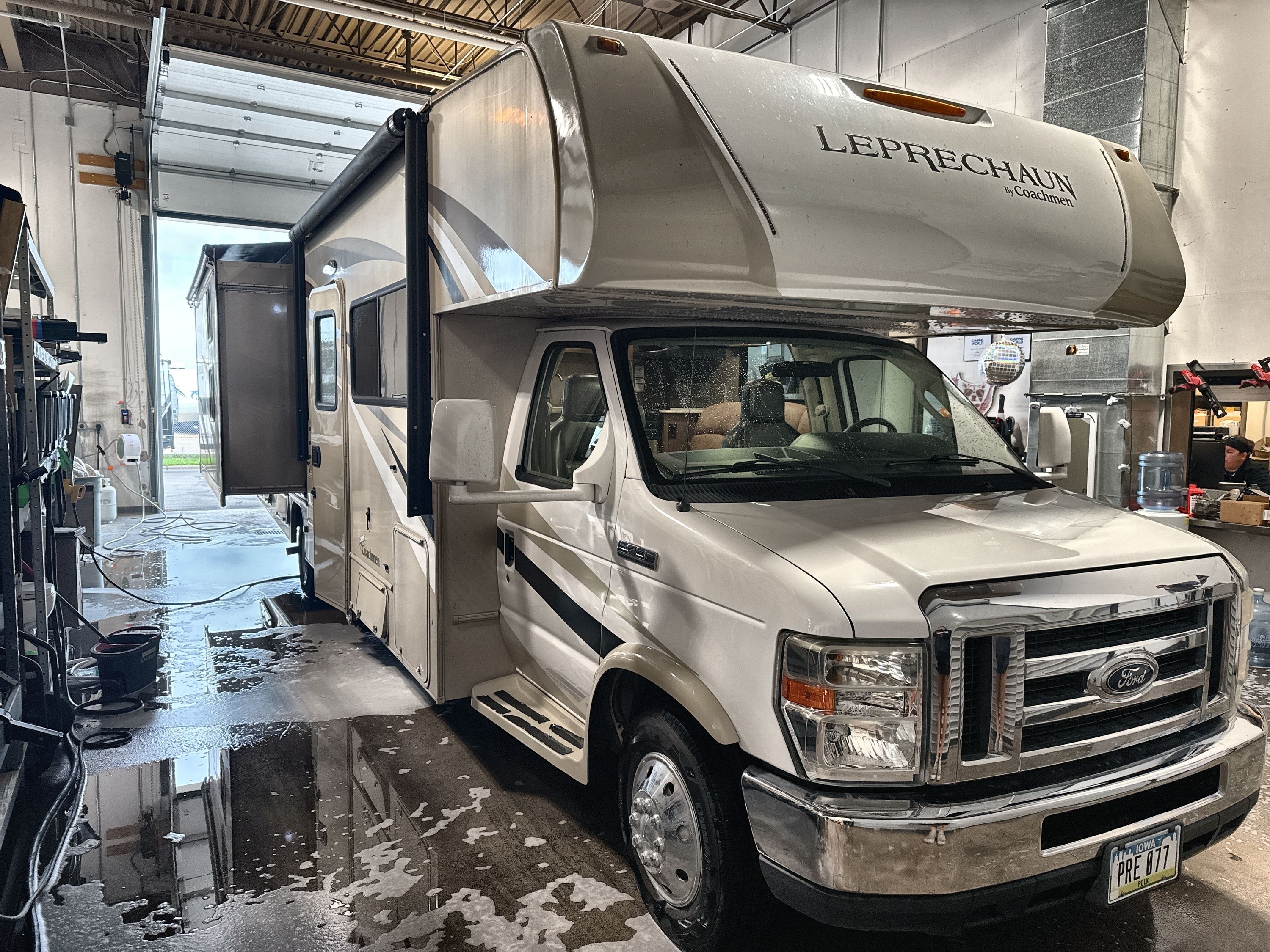 2017 Coachmen LEPRECHAUN 320BH in forest lake MN