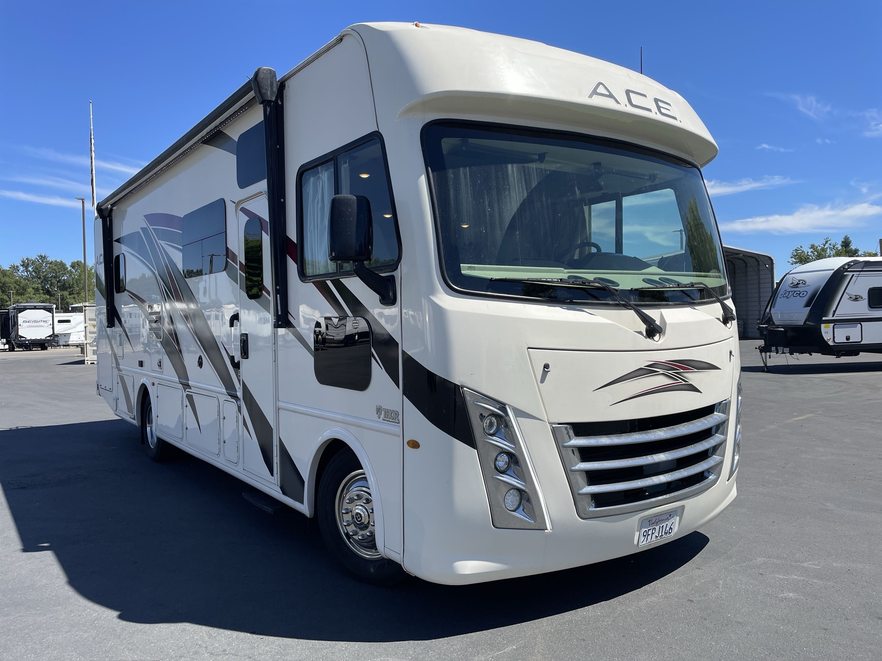2022 Thor ACE 30.3 RV