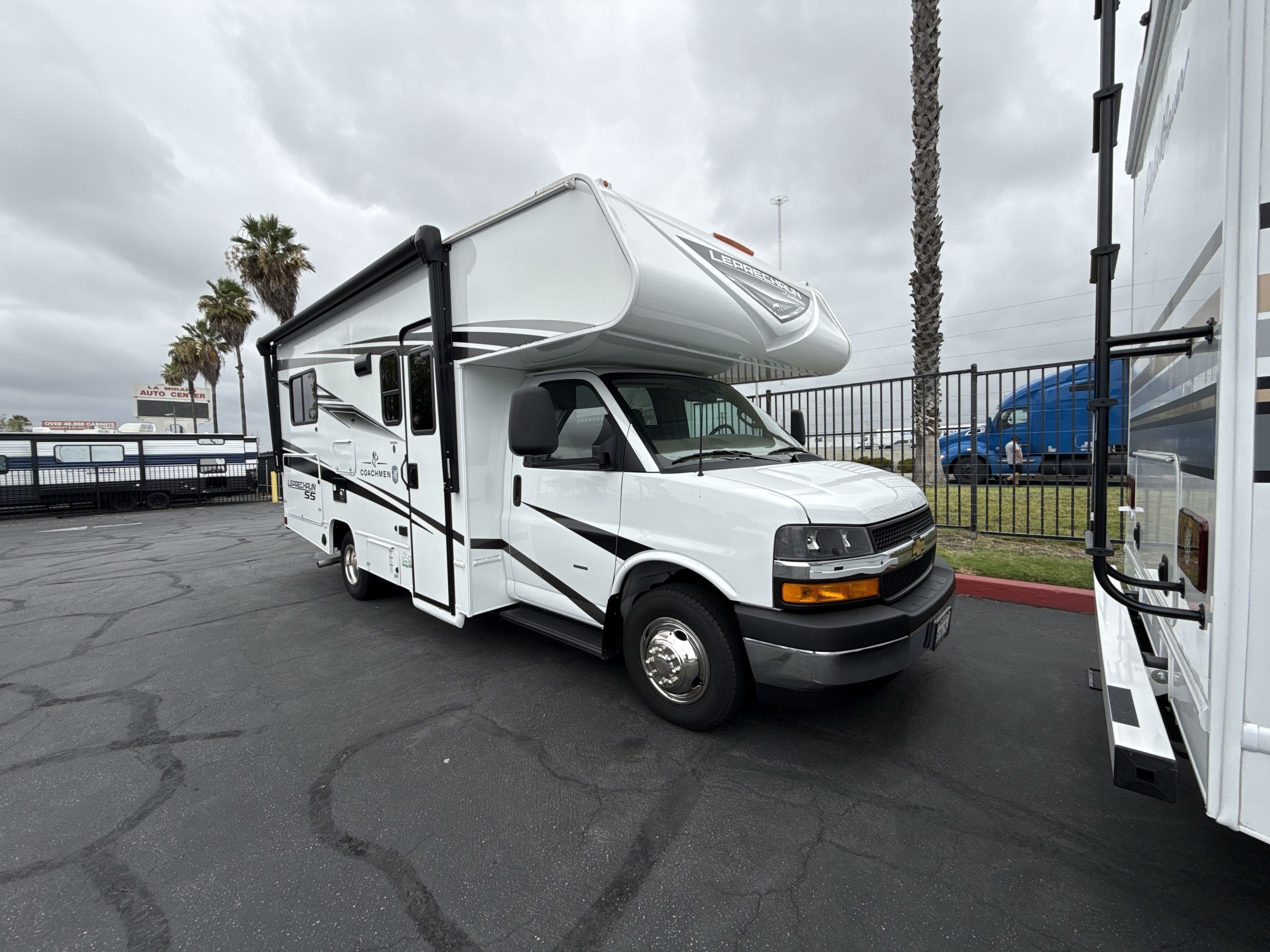 2025 Coachmen LEPRECHAUN 210QSS RV