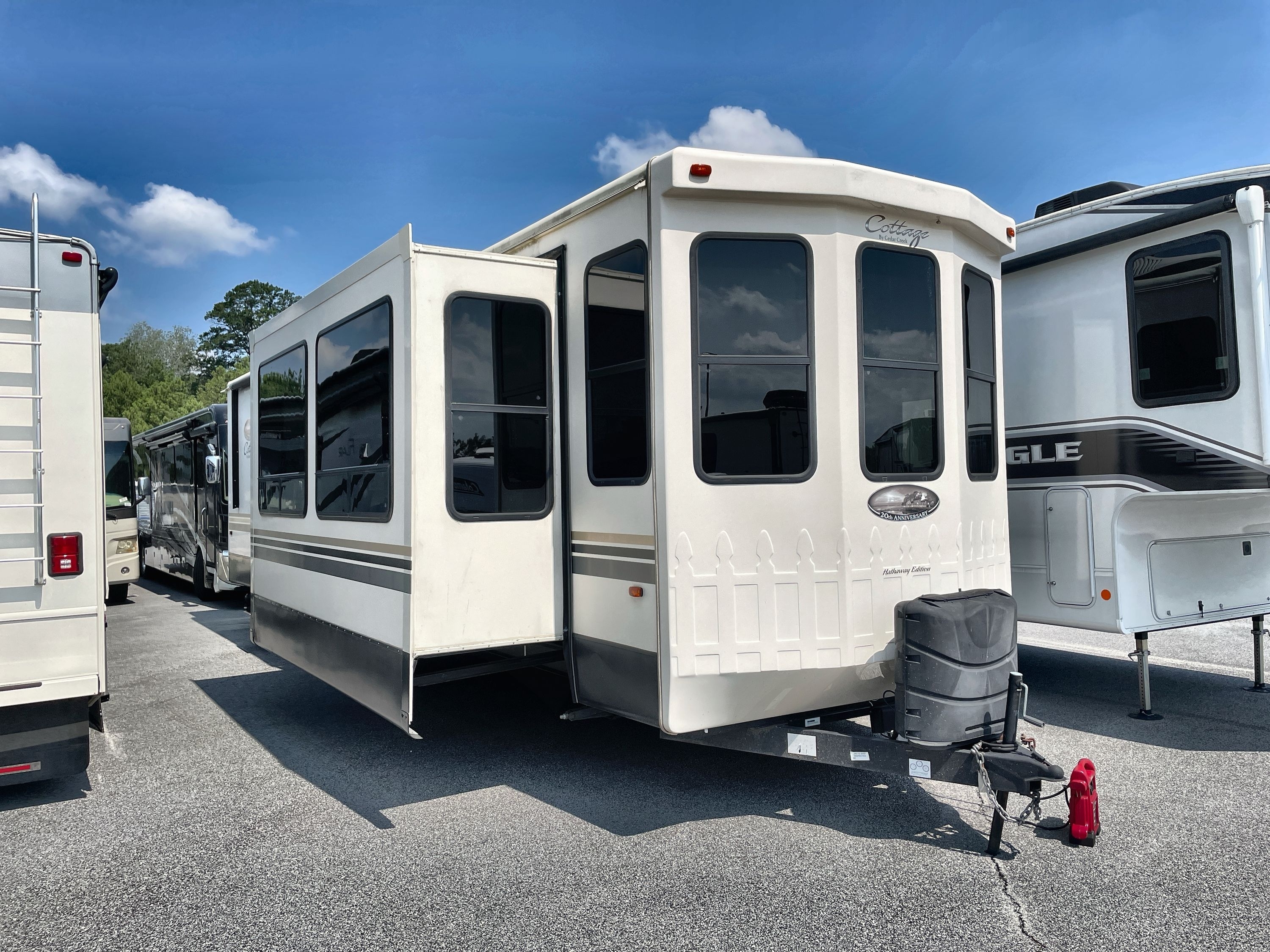 2020 Forest River CEDAR CREEK COTTAGE 40C20 RV