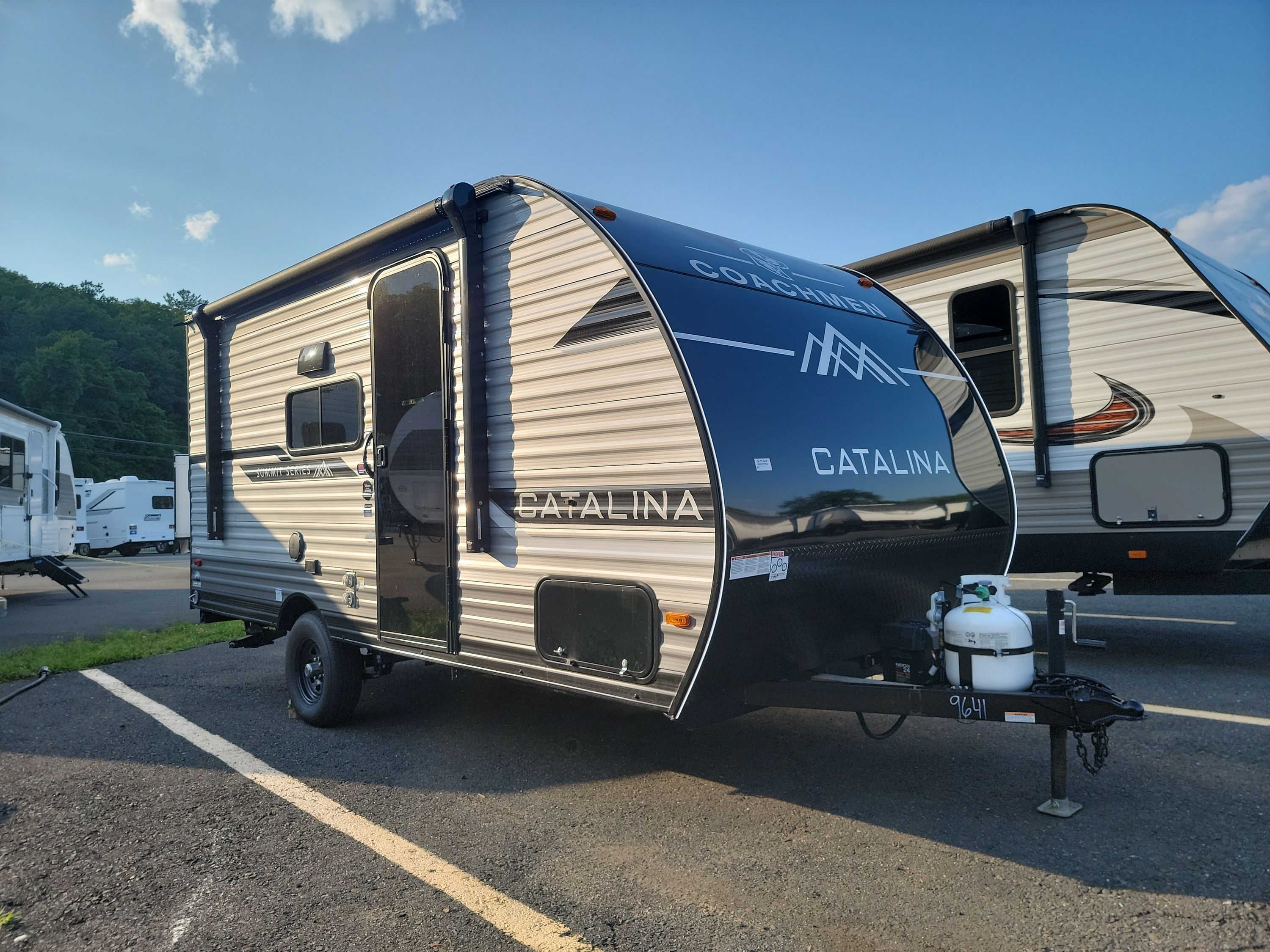 2025 Coachmen CATALINA SUMMIT 164BHX in west hatfield MA