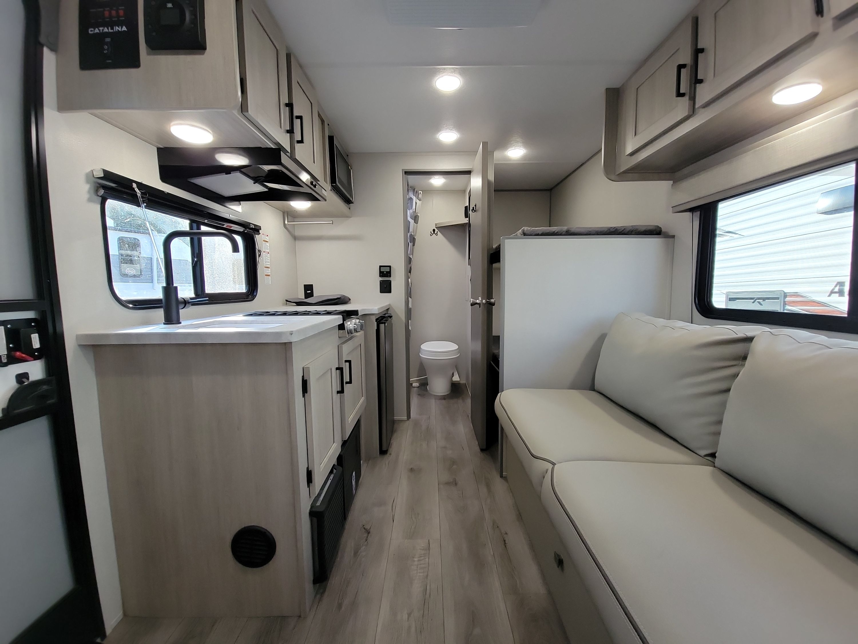 2025 Coachmen CATALINA SUMMIT 164BHX in west hatfield MA