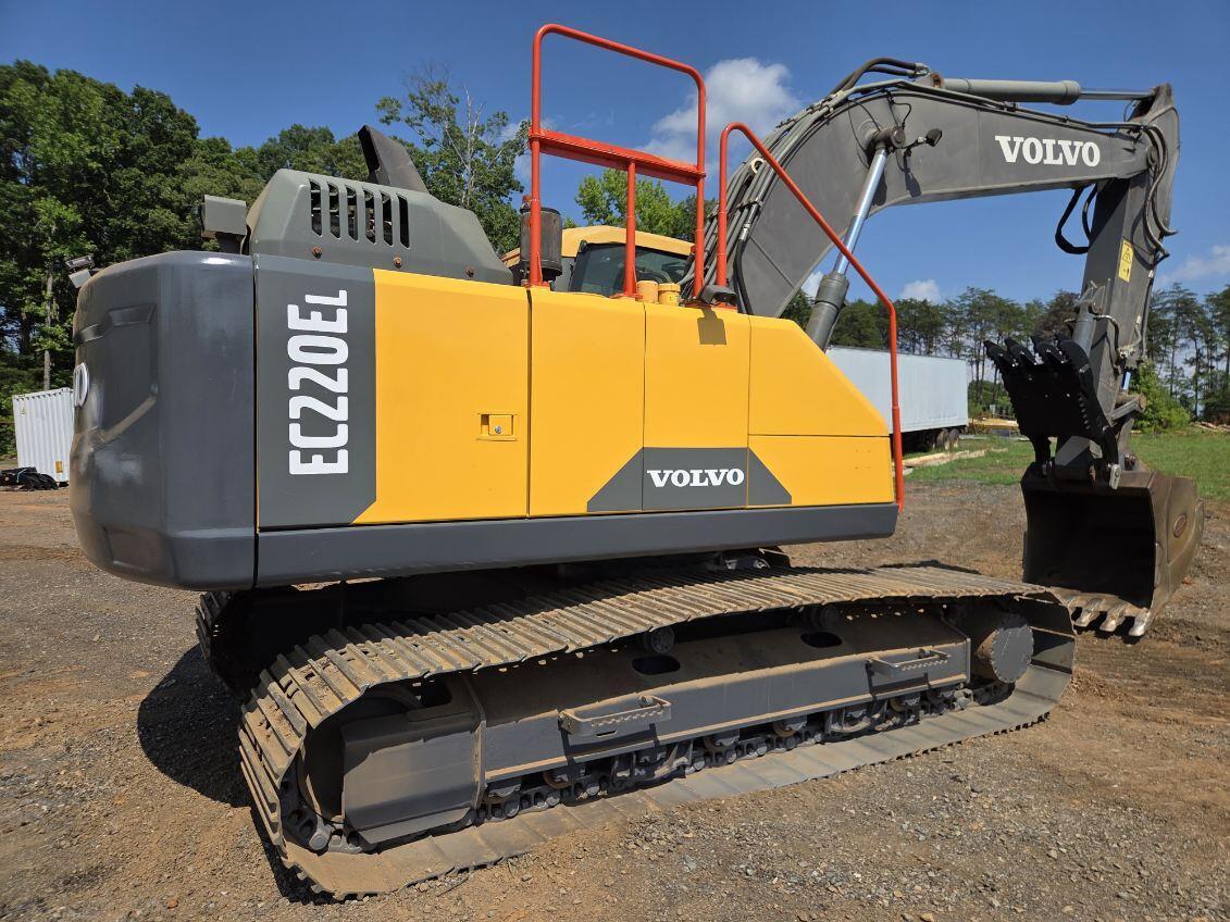 2018 VOLVO EC220EL in Midland, NC