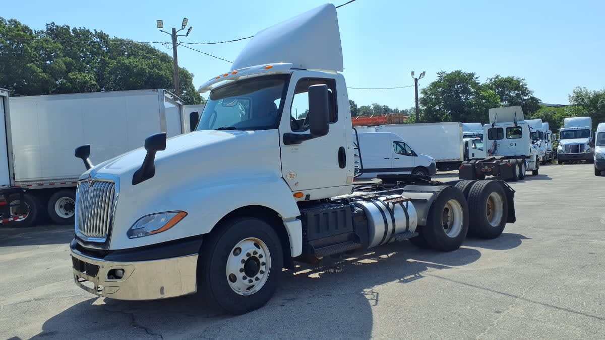 2019 INTERNATIONAL LT625 DAYCAB T/A in Warwick, RI