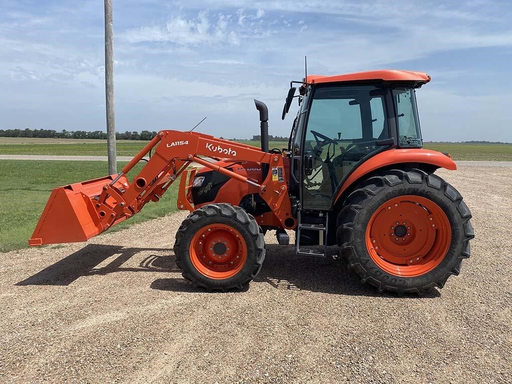 2022 KUBOTA M7060 in Mount Hope, KS