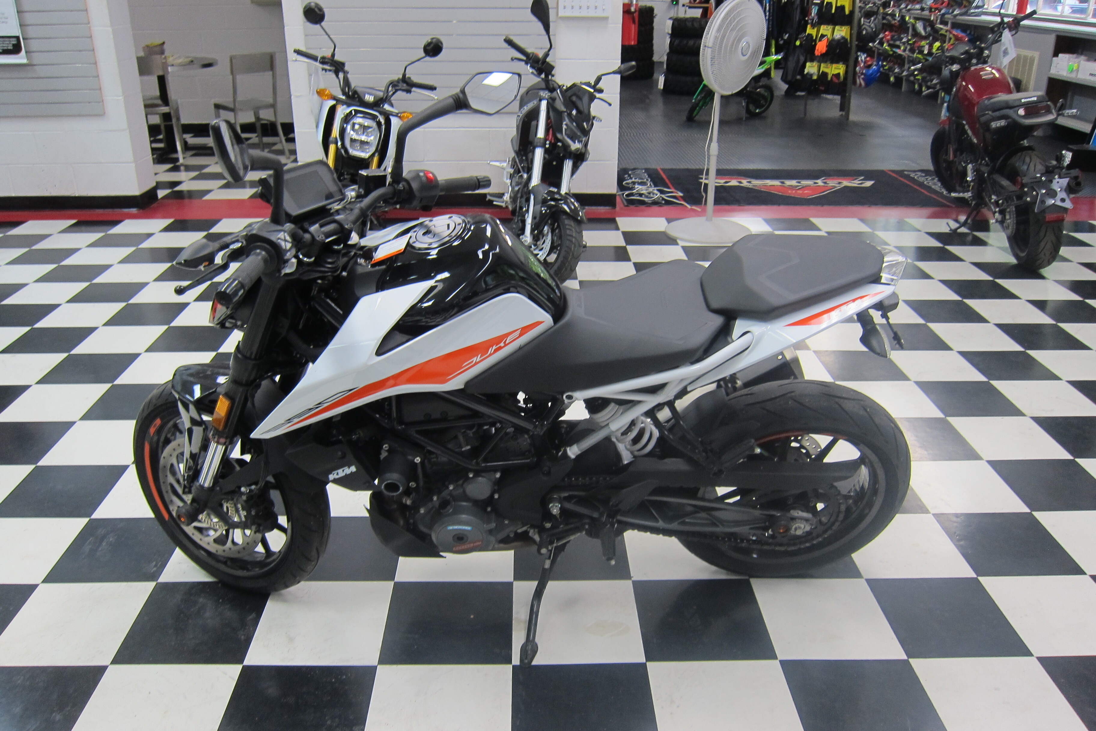 2022 KTM 390 Duke DUKE in Charleston, WV