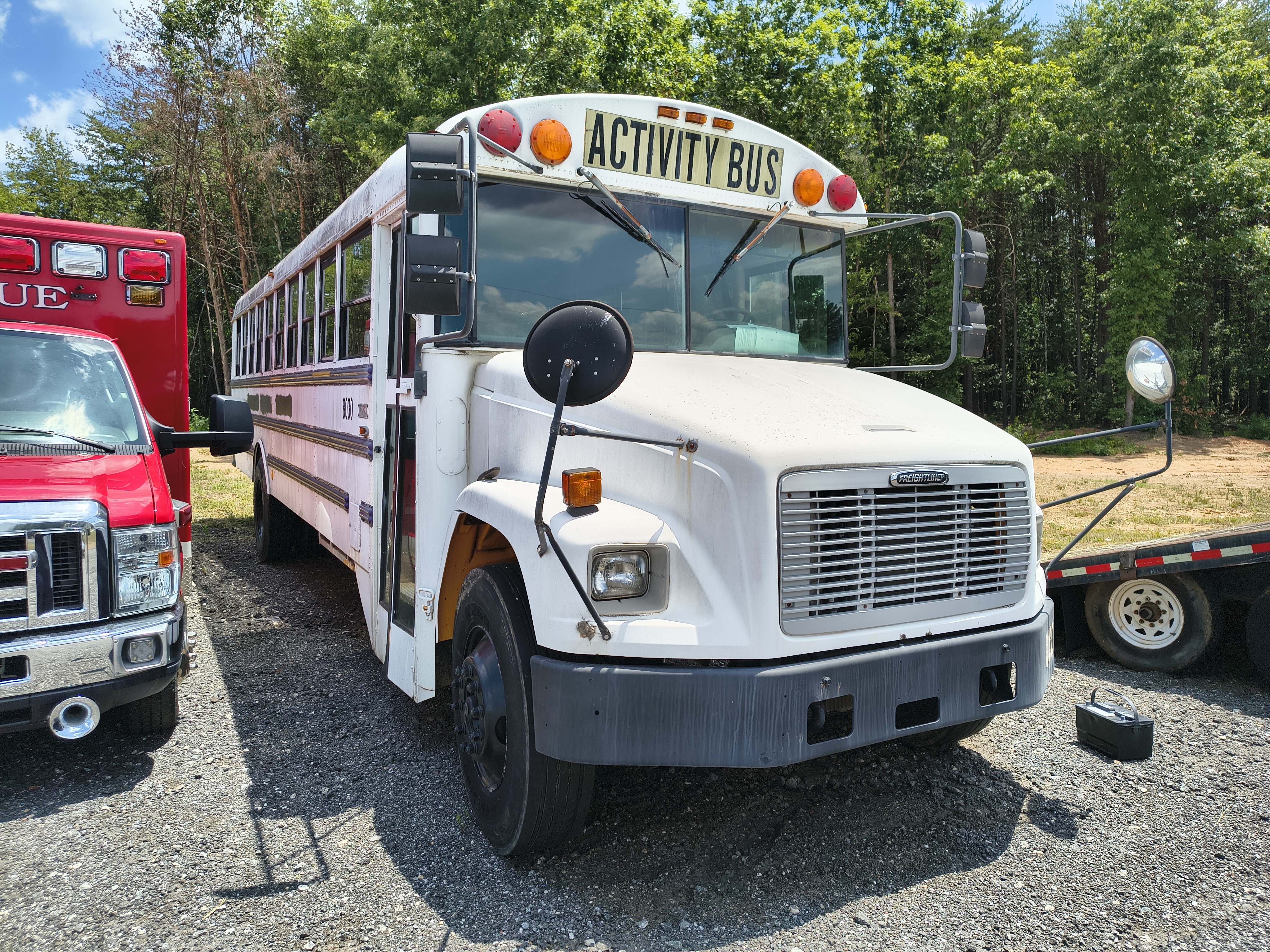 1998 FREIGHTLINER CHASSIS in Hudson, NC