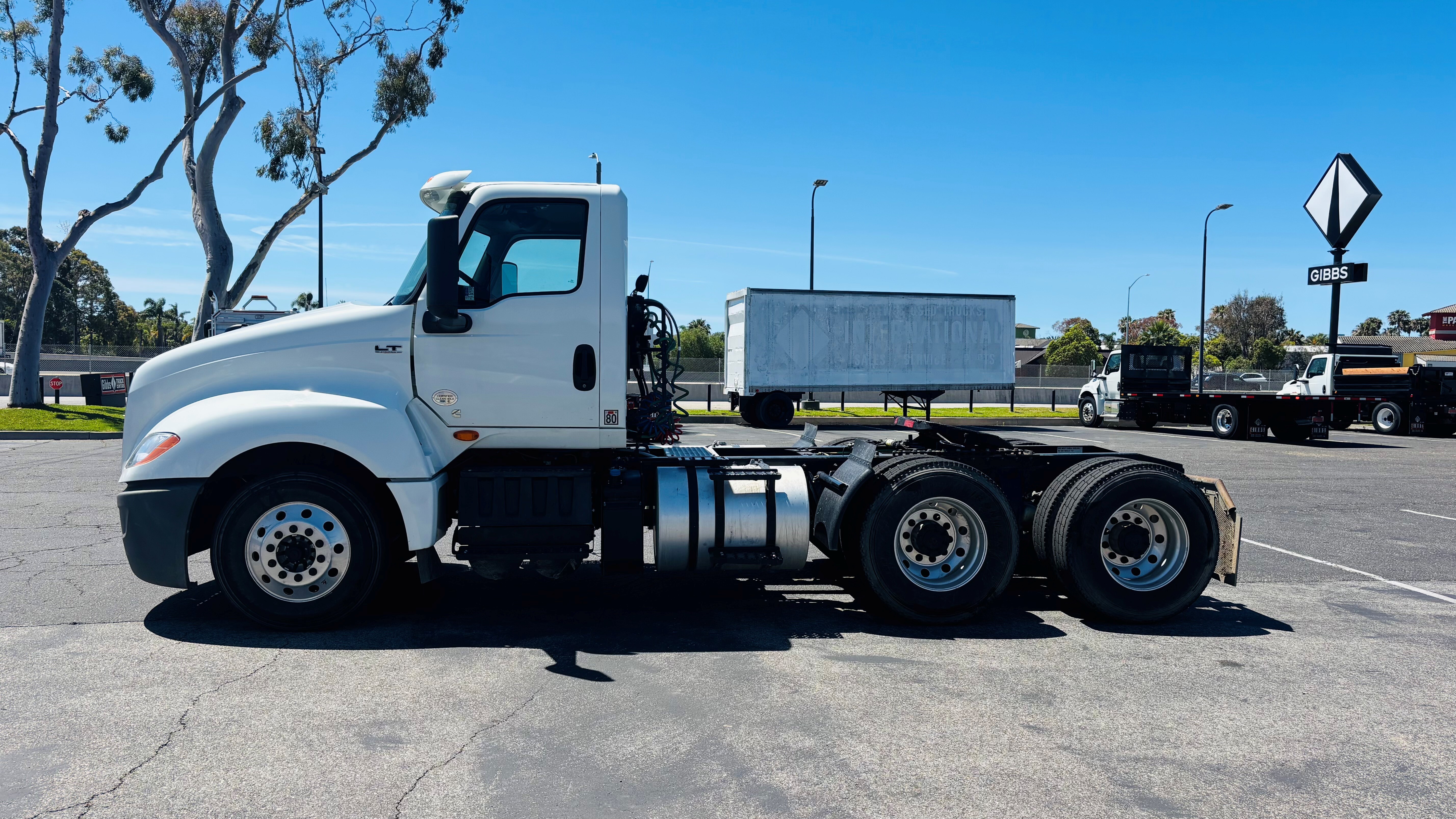 2020 INTERNATIONAL LT625 in Oxnard, CA