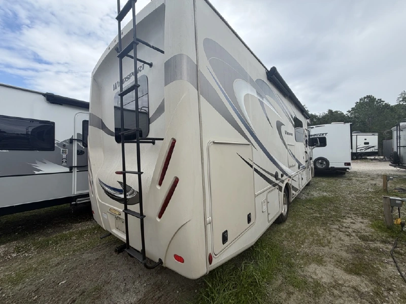 2018 THOR MOTOR COACH WINDSPORT 29M