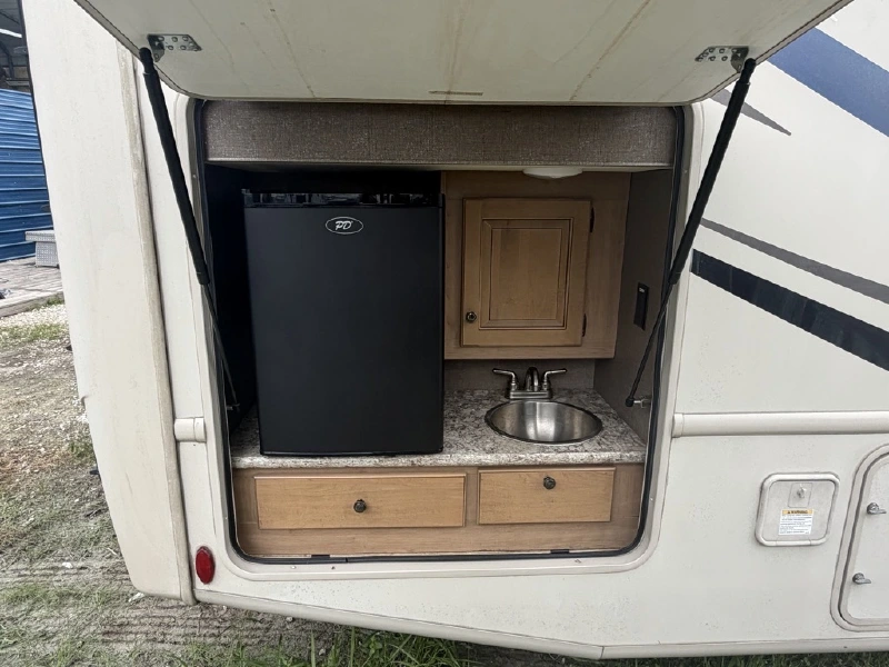 2018 THOR MOTOR COACH WINDSPORT 29M