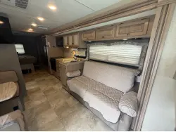 2018 THOR MOTOR COACH WINDSPORT 29M
