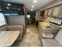 2018 THOR MOTOR COACH WINDSPORT 29M
