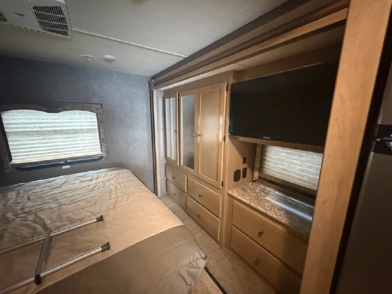 2018 THOR MOTOR COACH WINDSPORT 29M