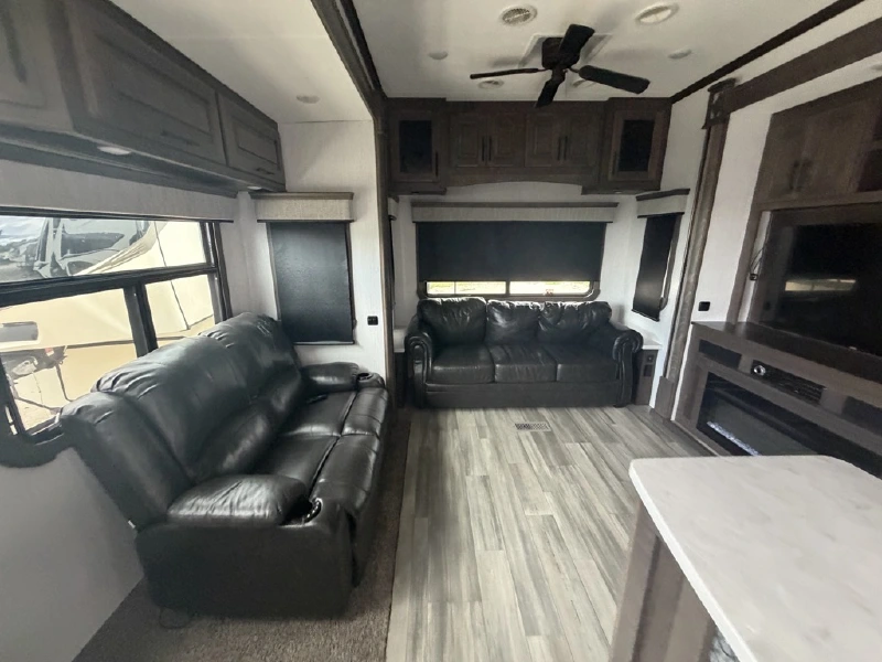 2021 HEARTLAND BIGHORN 3375SS