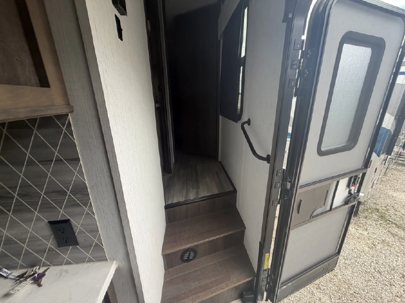 2021 HEARTLAND BIGHORN 3375SS