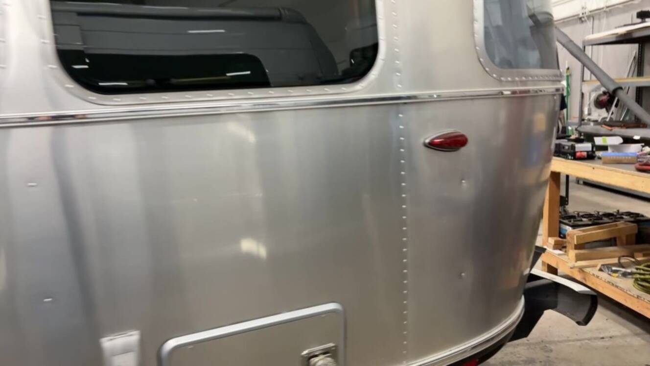 A photo of this 2024 Airstream International 25FB