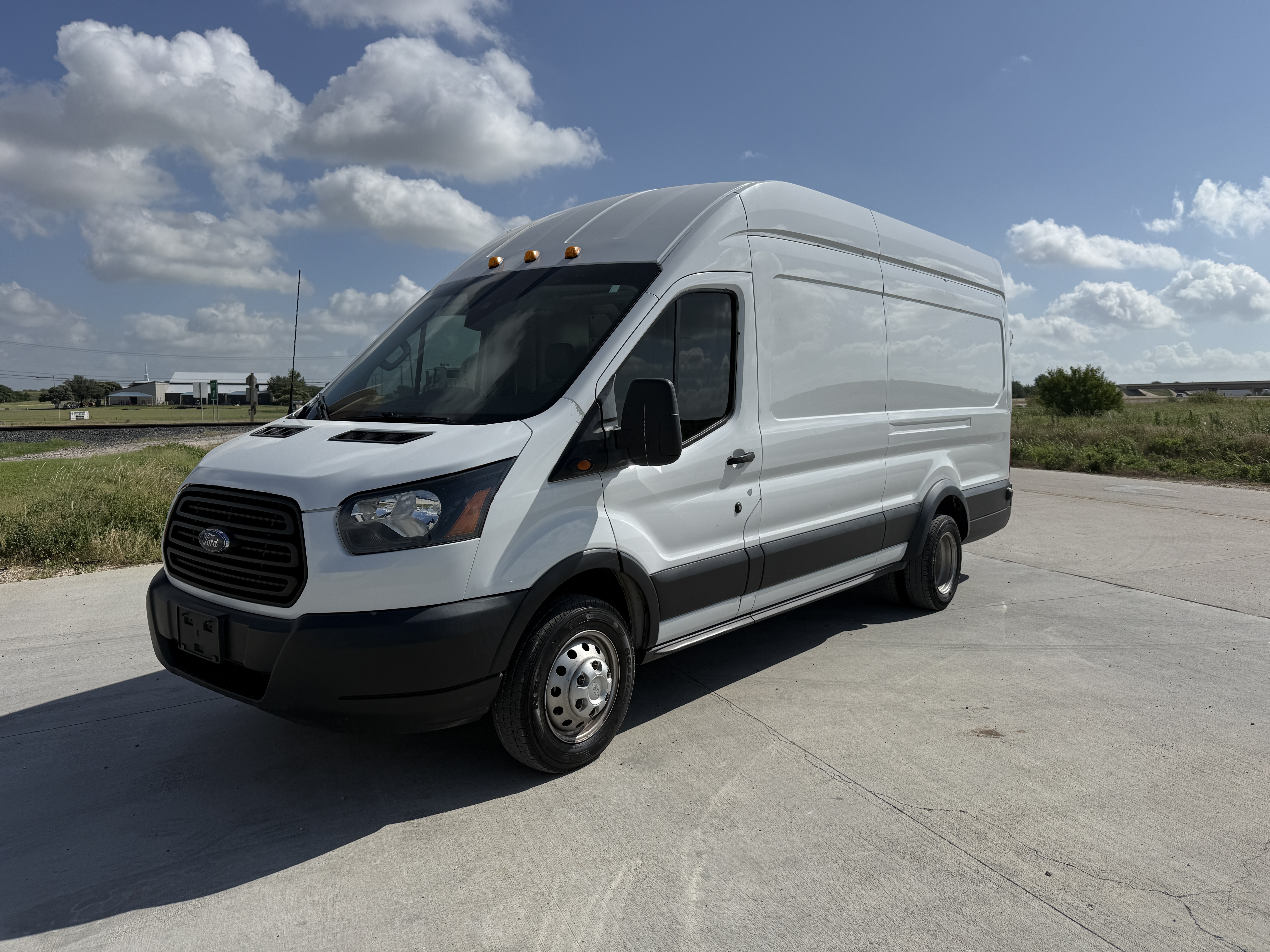 2019 FORD TRANSIT 350HD in Hutto, TX