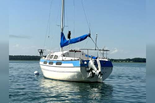 1976 Bayliner BUCCANEER 240 in oid orchard beach ME