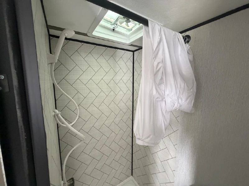 2027 SUNSET PARK RV SUNLITE LTD 13BD