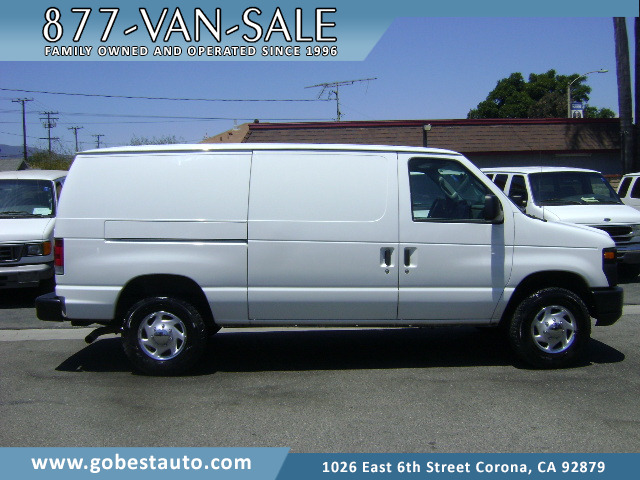 2011 FORD ECONOLINE in Corona, CA
