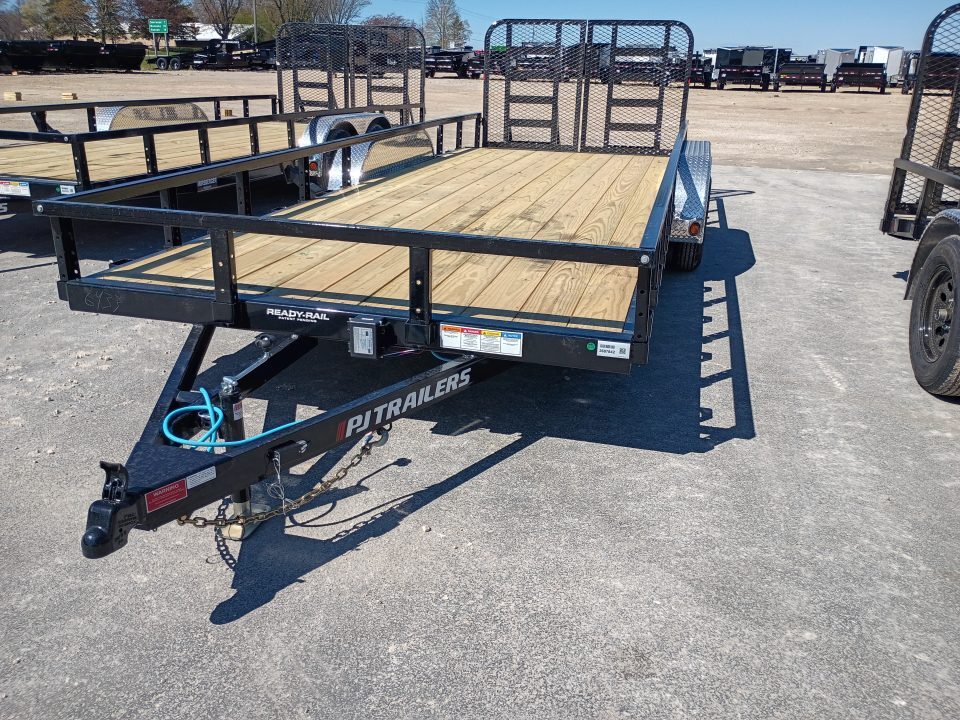 2027 PJ Trailers UL202 in Hilbert, WI