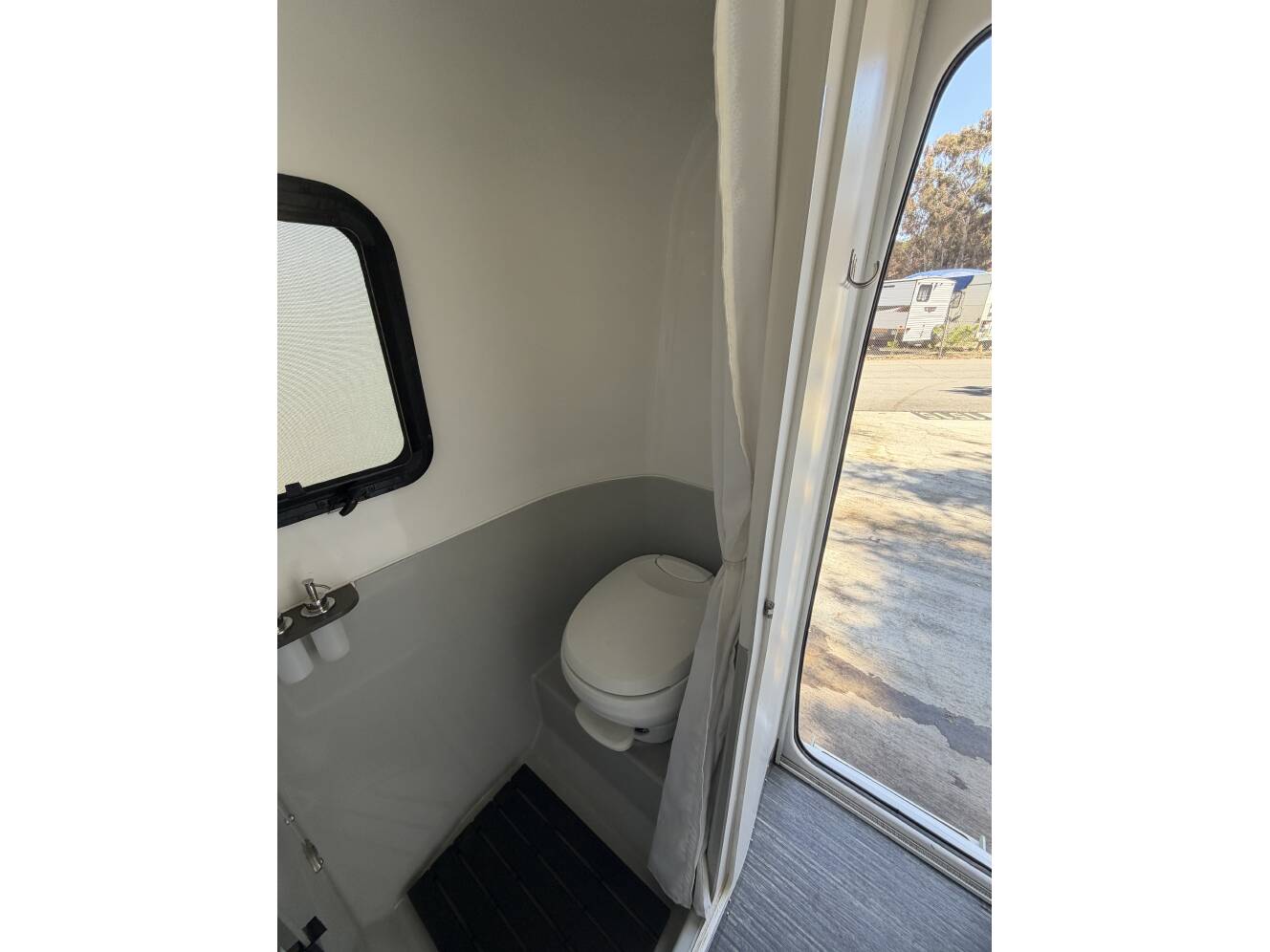 A photo of this 2019 Airstream NEST 16U