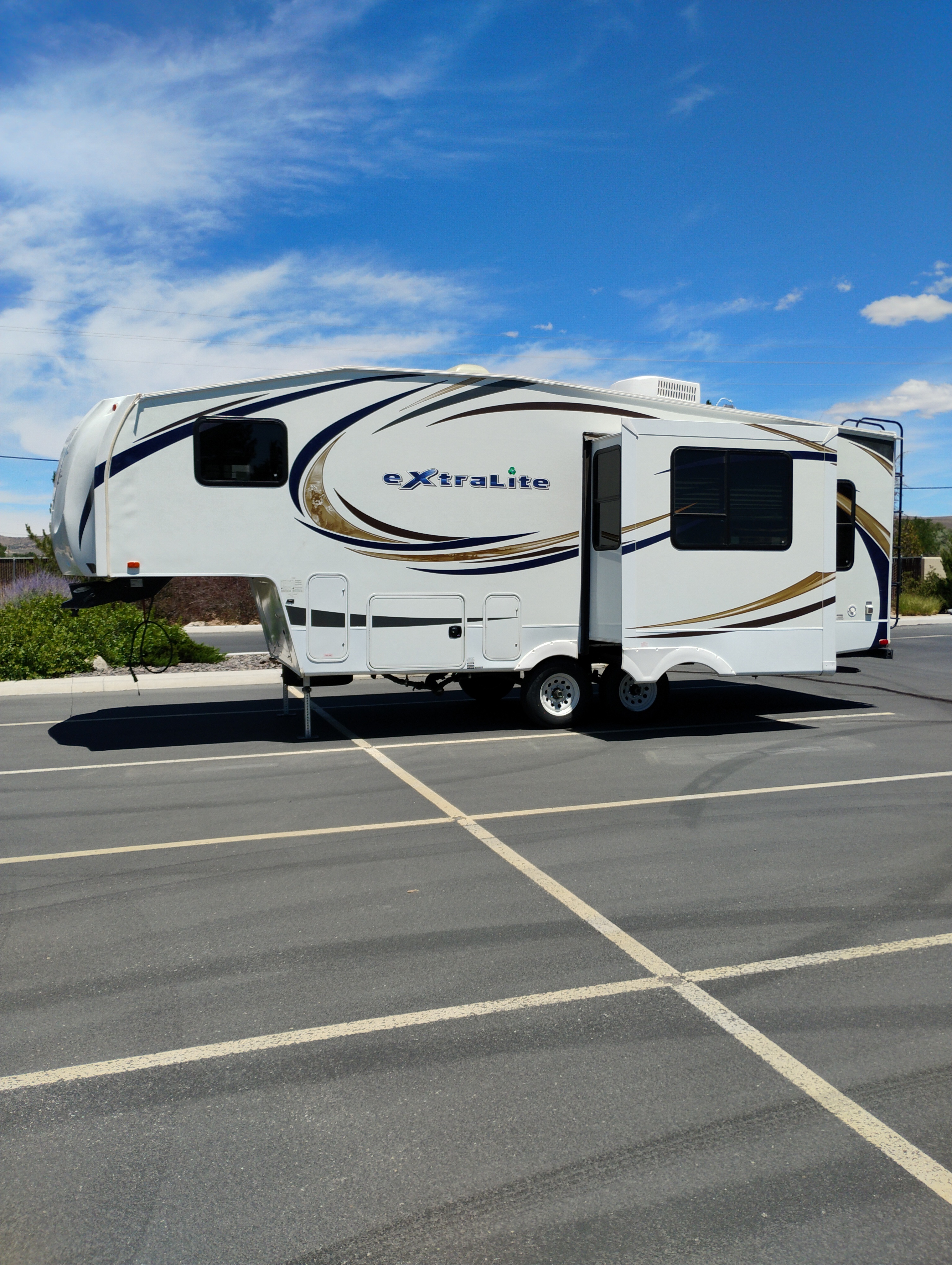 2012 Forest River WILDCAT EXTRALITE 241RLX in sun valley NV