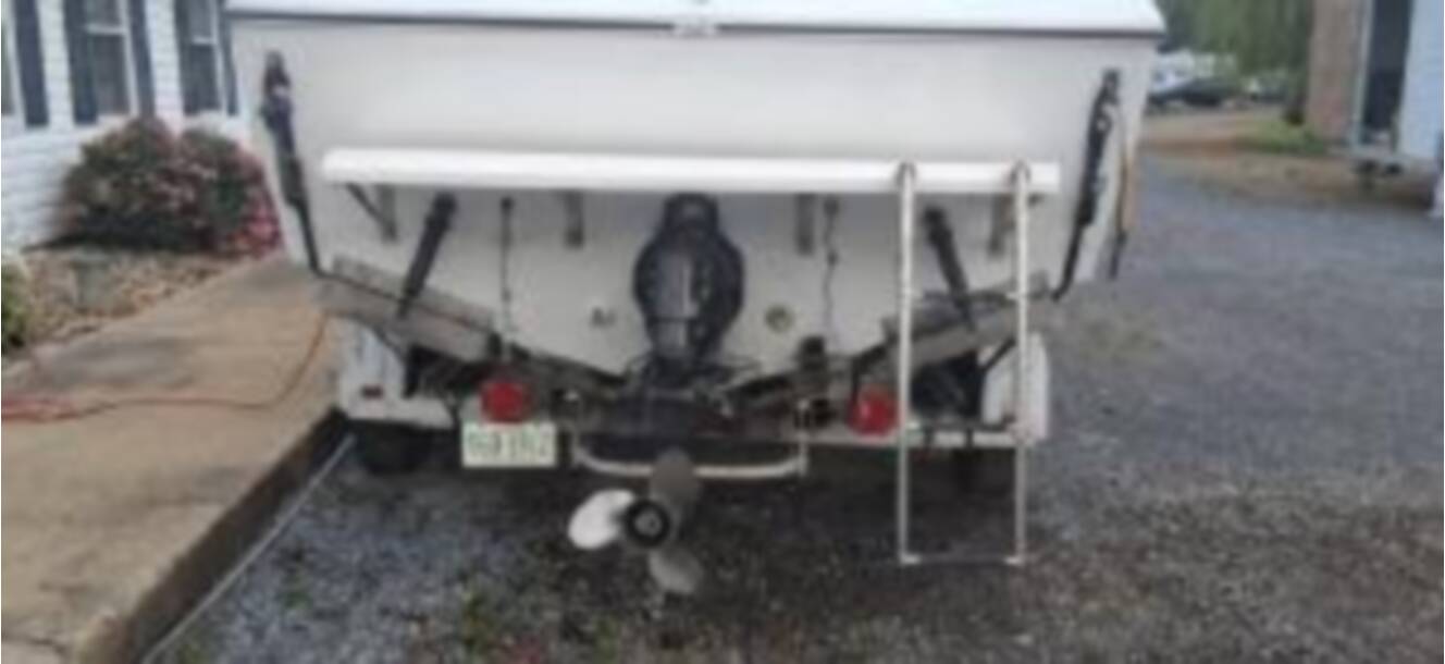 A photo of this 1978 Sea Ray 20 Sea Ray