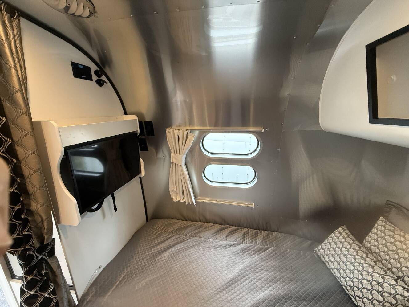 A photo of this 2023 Airstream CARAVEL 19CB