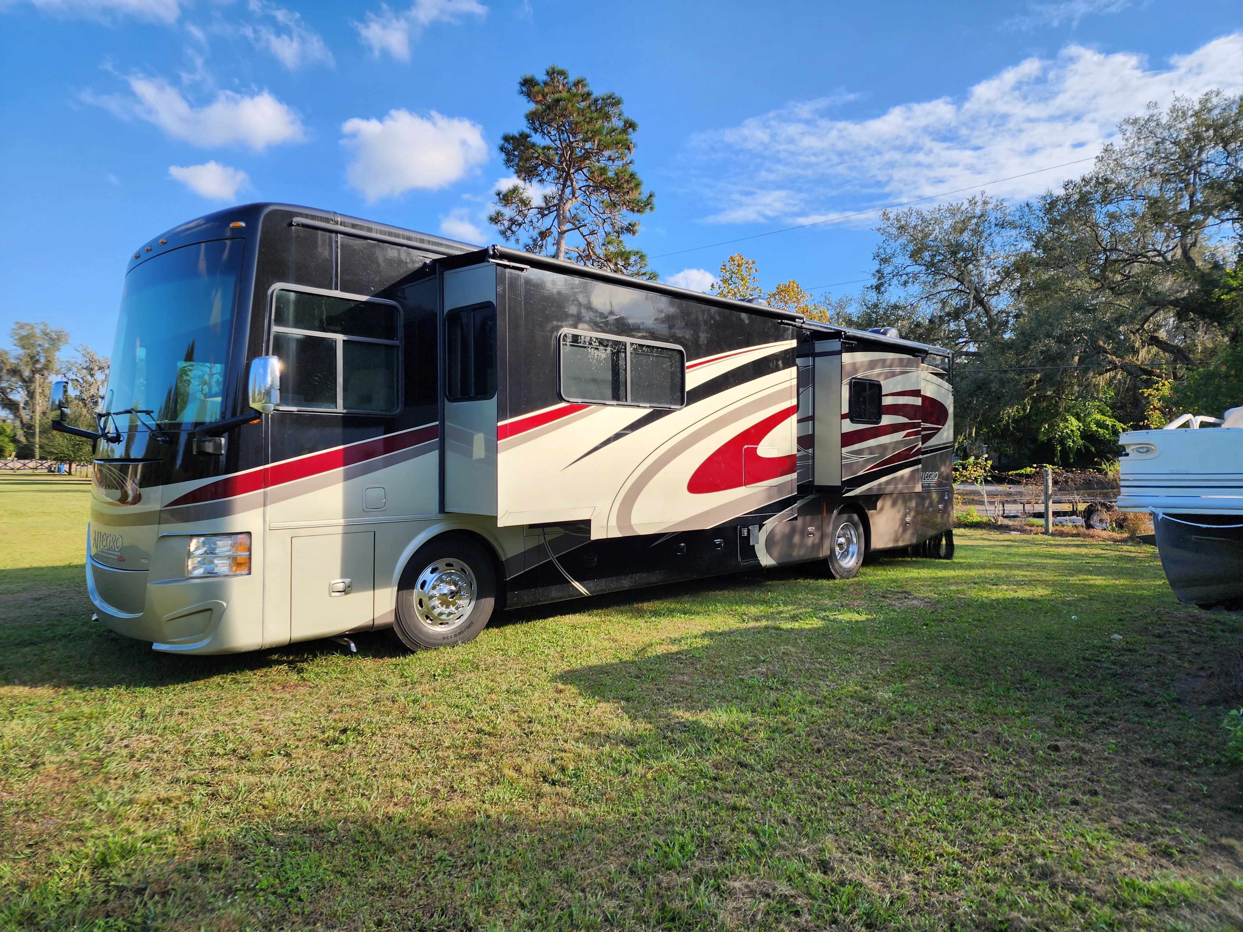 2015 Tiffin Motorhomes ALLEGRO RED 38 QRA in odessa FL