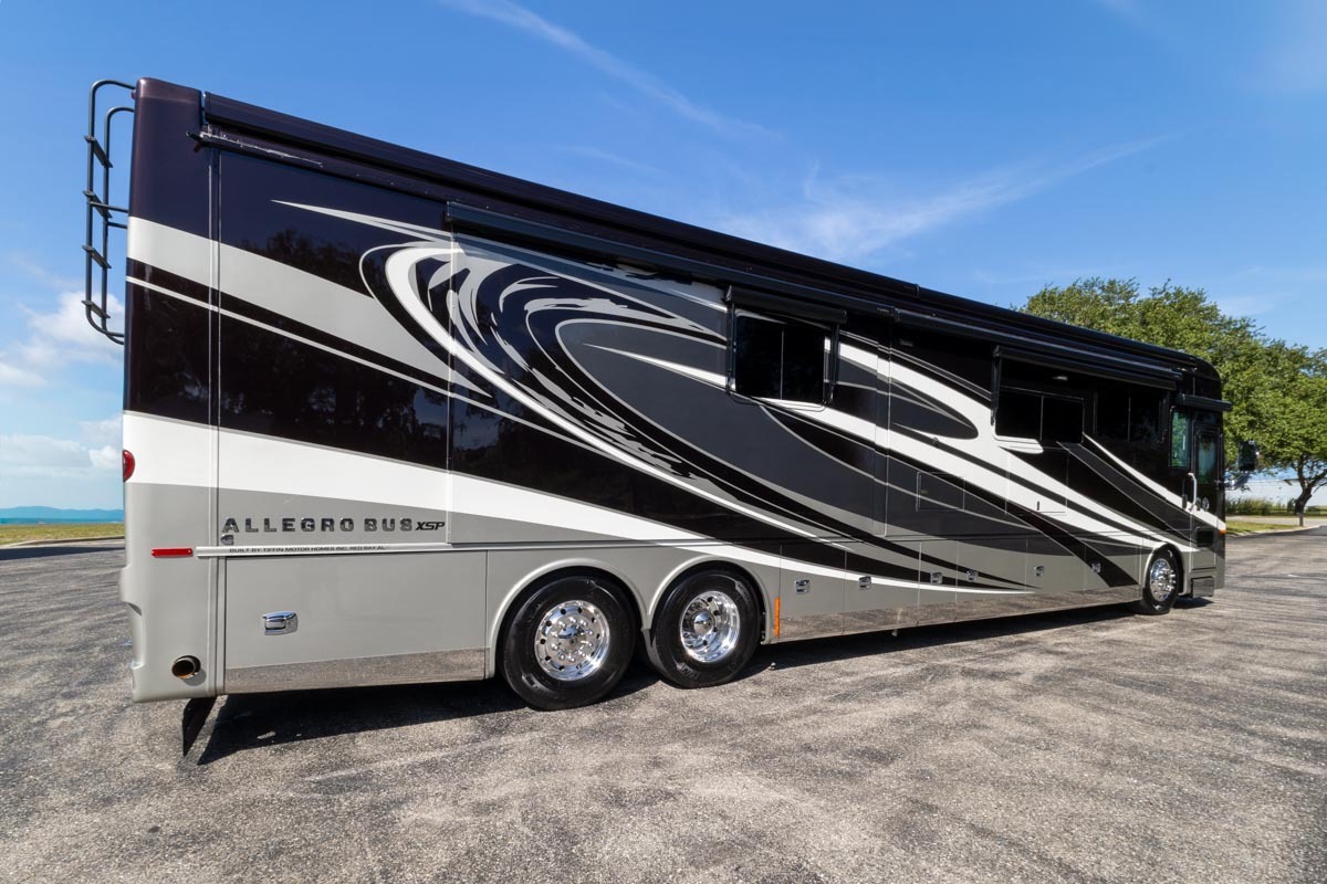 2022 Tiffin Motorhomes ALLEGRO BUS 45 OPP in bradenton FL