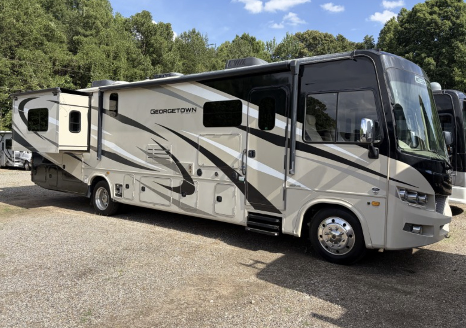 2021 Forest River GEORGETOWN 5 SERIES GT5 34M5 in statesville NC