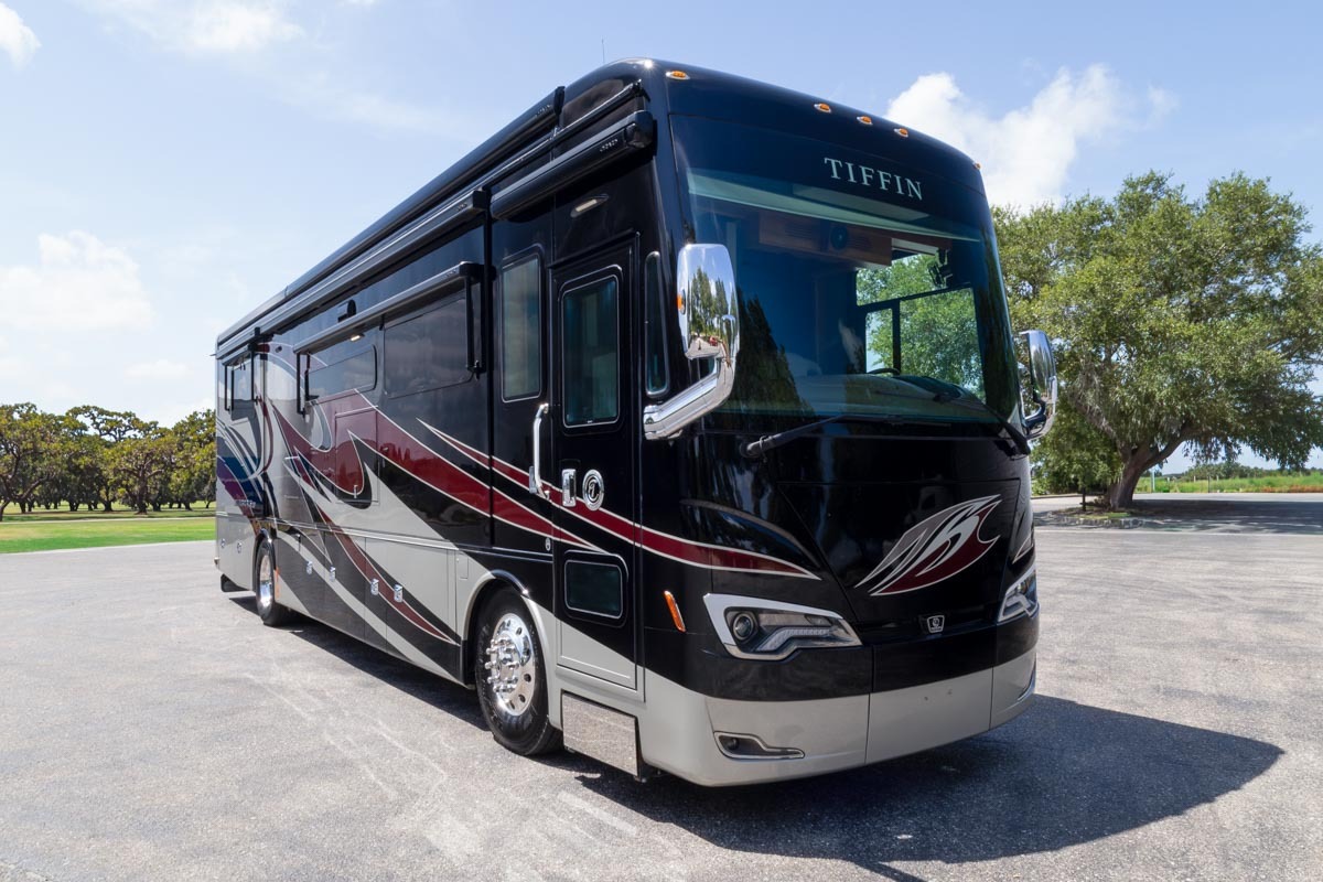 2019 Tiffin Motorhomes ALLEGRO BUS 37 AP in bradenton FL