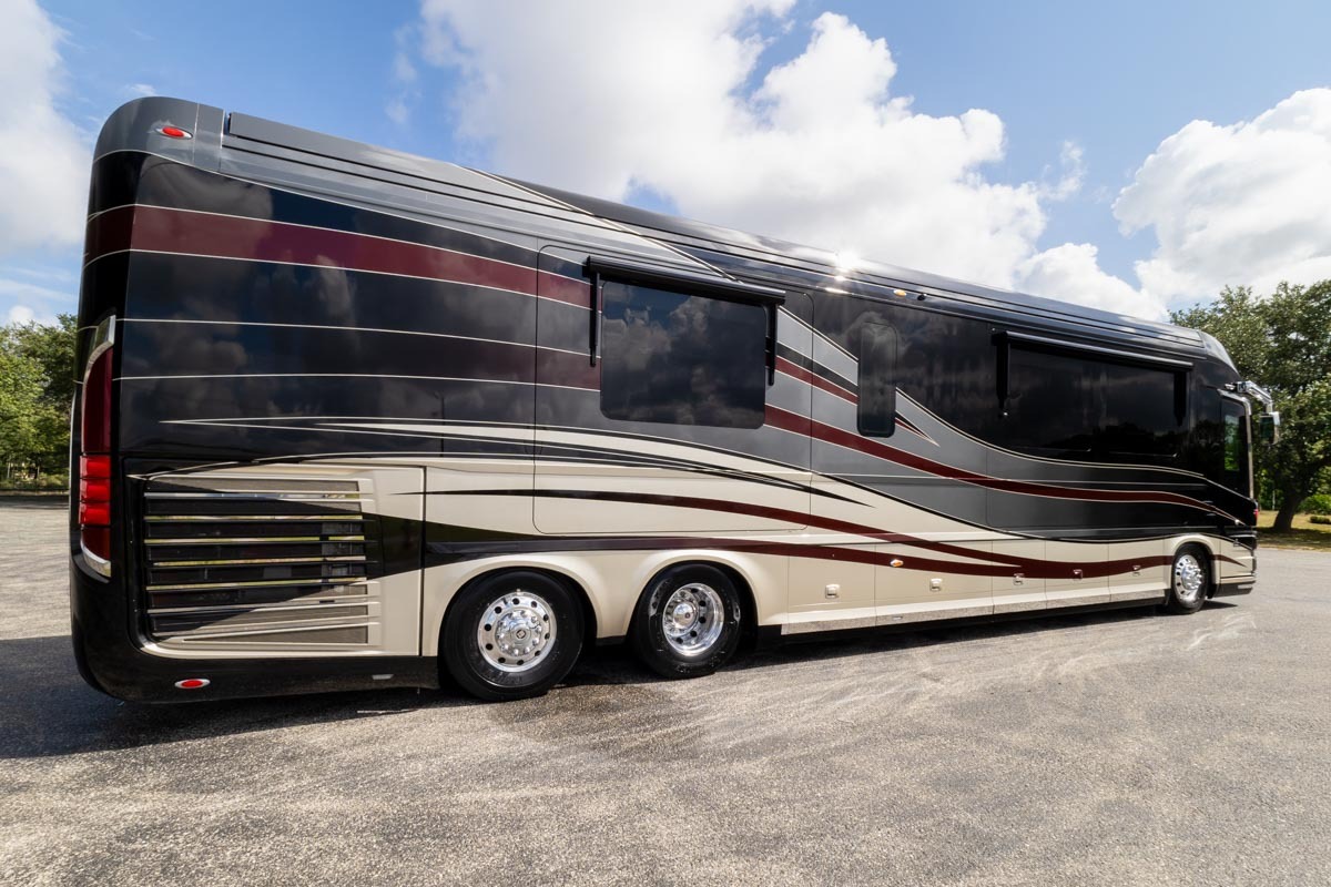 2020 Newell Coach P50 in bradenton FL