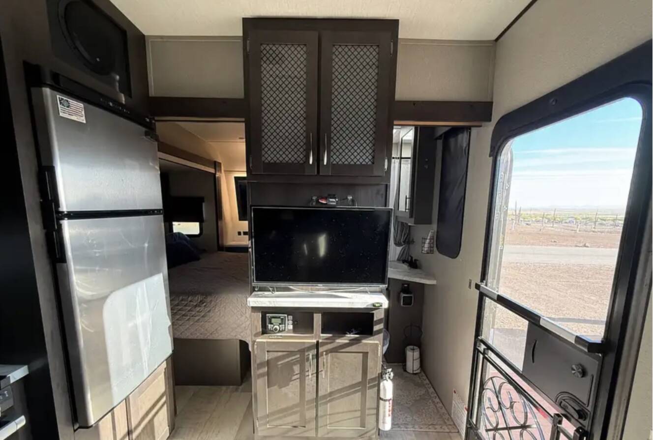 A photo of this 2022 Grand Design MOMENTUM G-CLASS 23G
