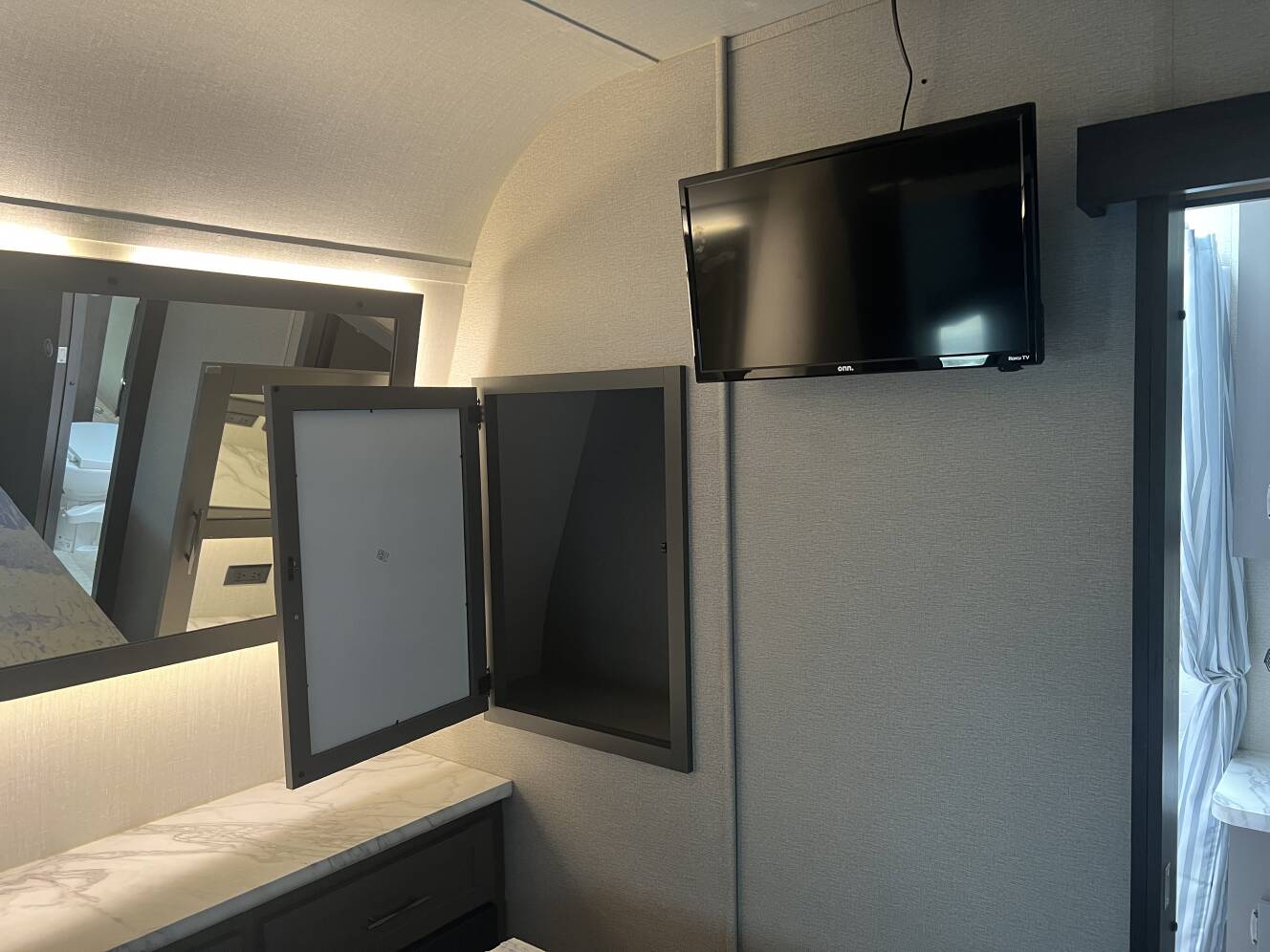 A photo of this 2022 Grand Design MOMENTUM G-CLASS 23G