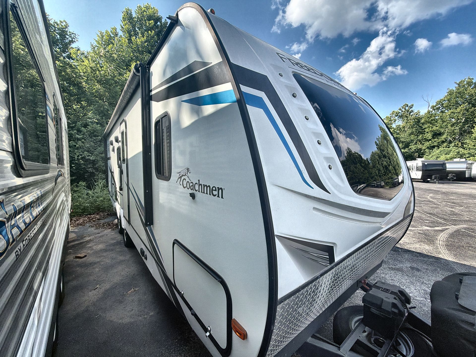 2022 Coachmen Freedom Express Ultra Lite 252RBS in eureka MO
