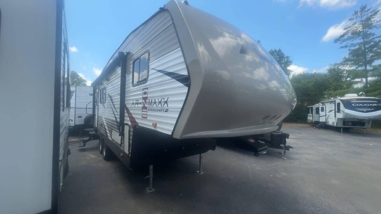 A photo of this 2016 Starcraft AR-ONE MAXX 24RKS FW