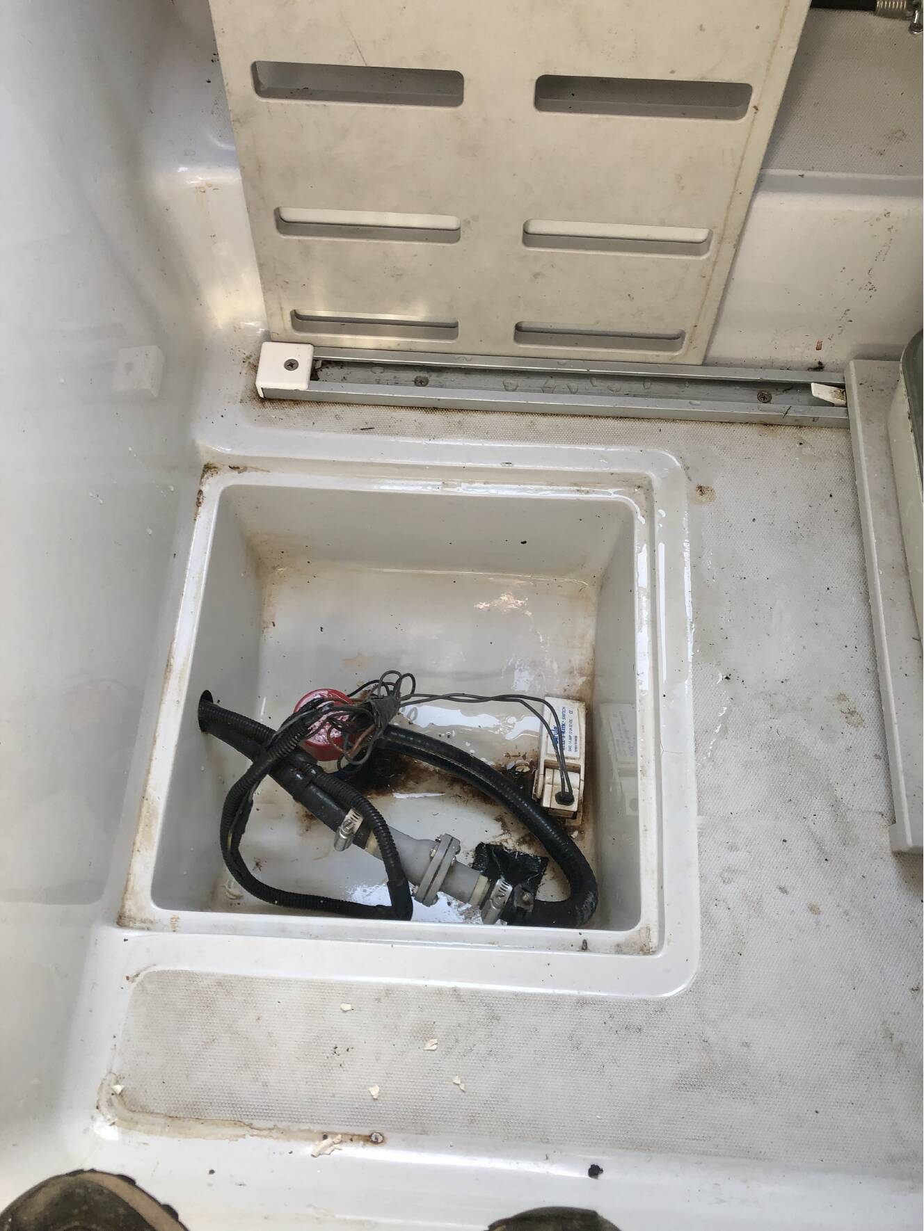 A photo of this 1994 Boston Whaler 24 Outrage